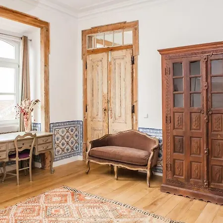 Alfama Chic 3 Apartment *