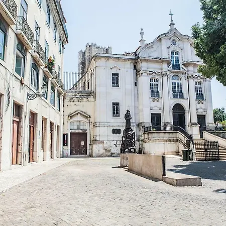 Alfama Chic 3 Apartment *